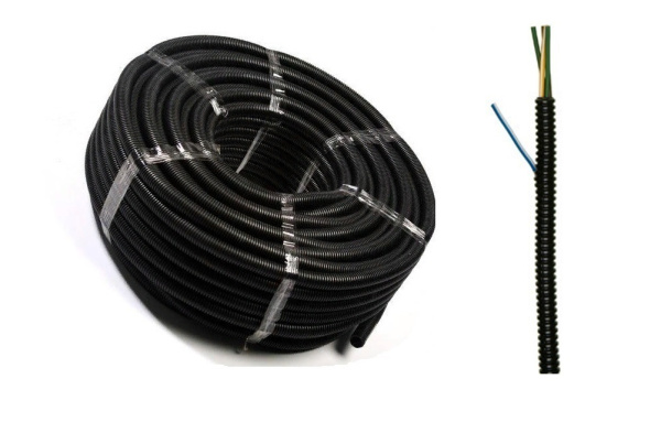 55_trubka_gofrirovannaya_izolyacionnaya_s_razrezom